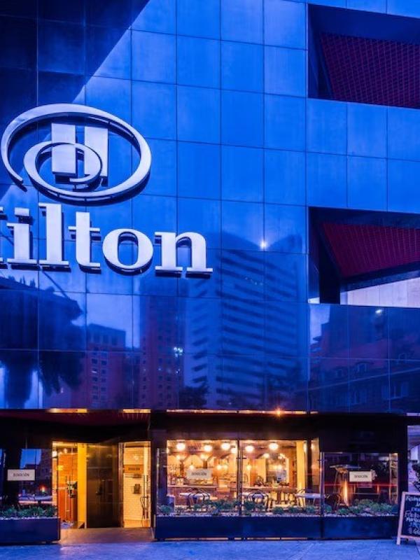 HOTEL HILTON